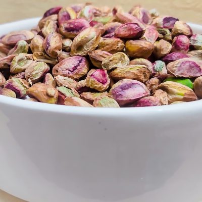 مغز پسته ایرانی و خوشمزه